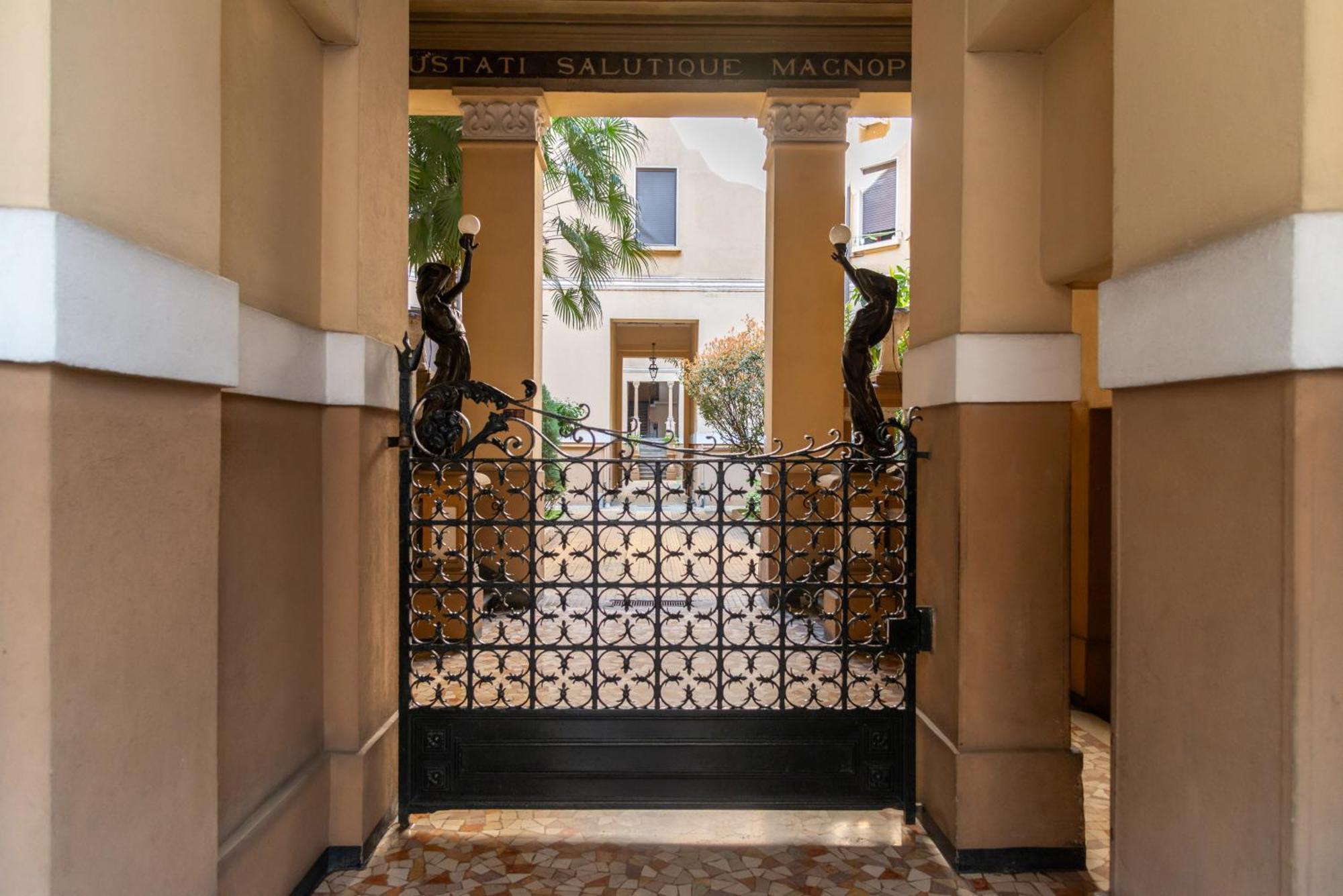 Life Is Beautiful Porta Romana Apartment Milano Exterior foto